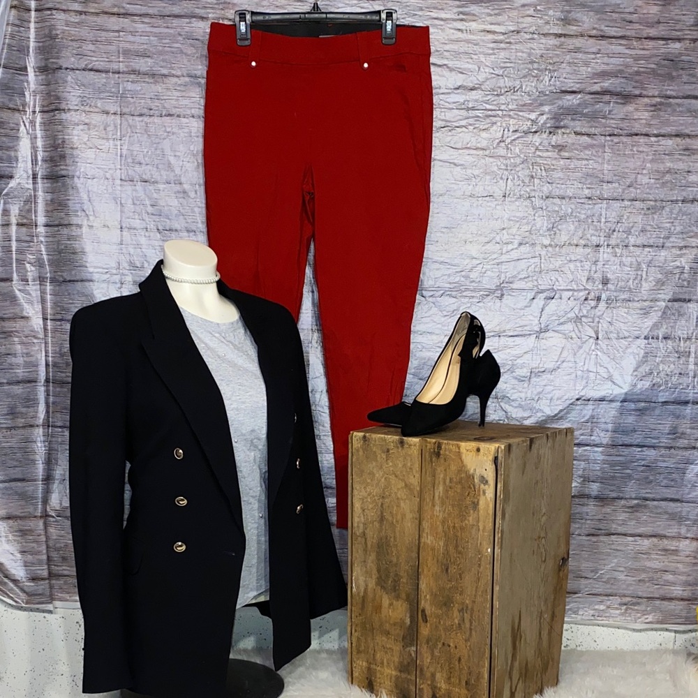 Edgely Gray Short Sleeve Tee With Pearls